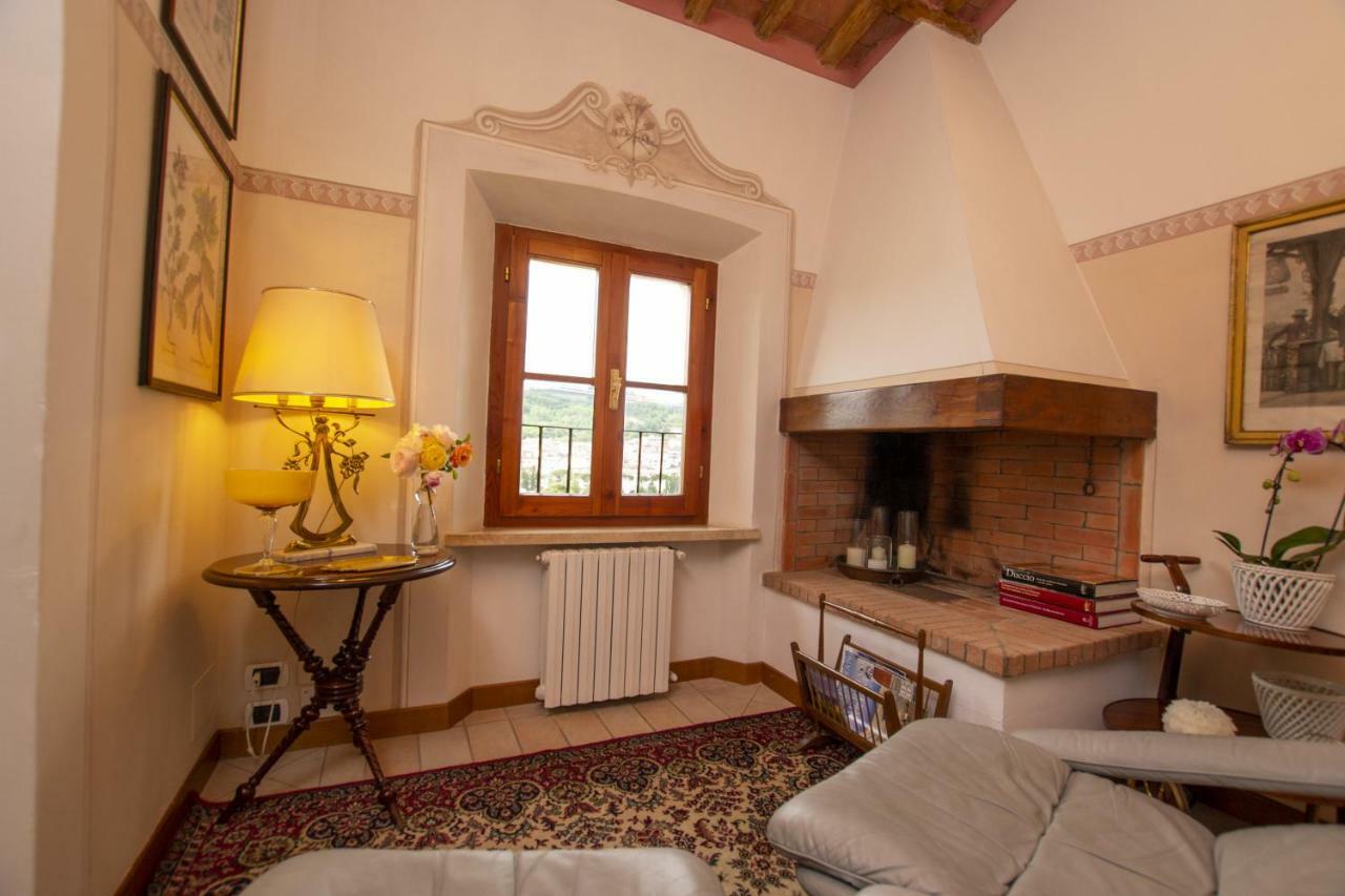 Villa Mocarello Поджібонсі Екстер'єр фото