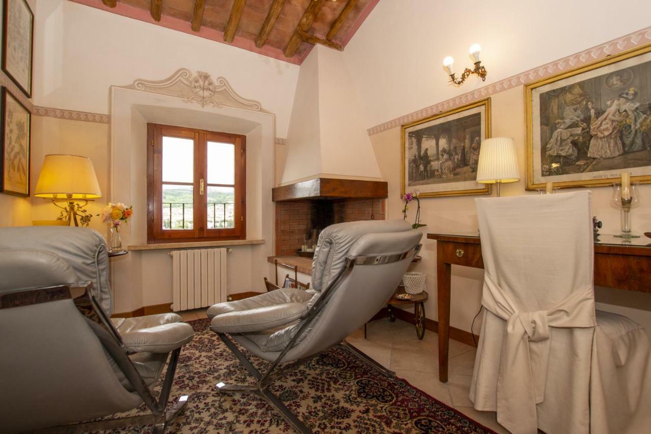 Villa Mocarello Поджібонсі Екстер'єр фото